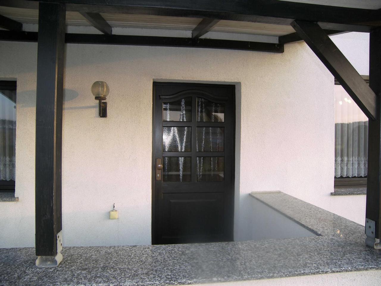 Ferienwohnung Im Haus Lutow Exterior photo