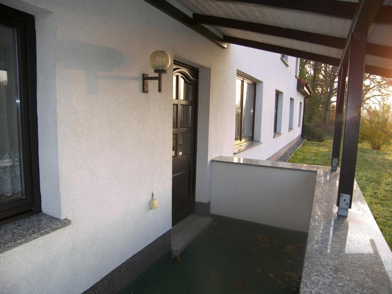 Ferienwohnung Im Haus Lutow Exterior photo